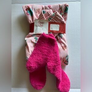 Sleep Chic Pajama Set with Cozy Socks NWT